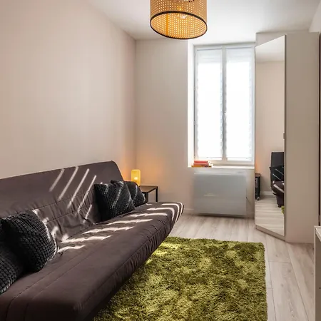 아파트 Centre 라루브불