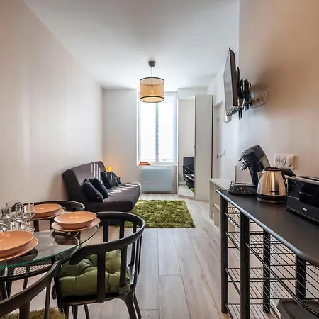 Centre * 라루브불